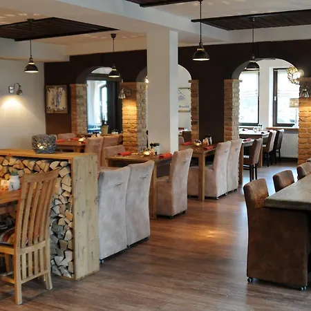 Alpinhotel Inzeller انزل