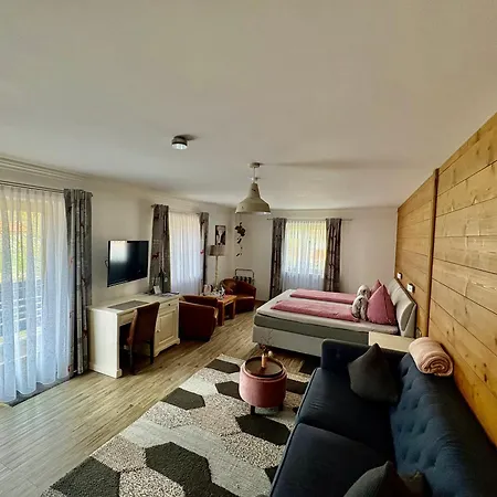 Alpinhotel Inzeller 酒店 因泽尔