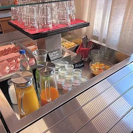 Hotell Alpinhotel Inzeller 3*
