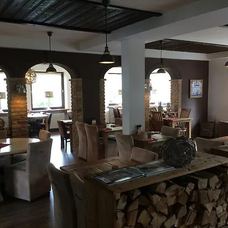 Alpinhotel Inzeller فندق انزل