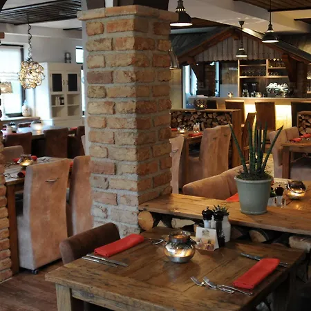 Alpinhotel Inzeller فندق