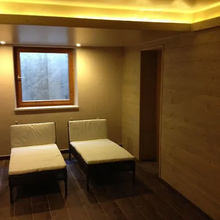 Alpinhotel Inzeller فندق 3*