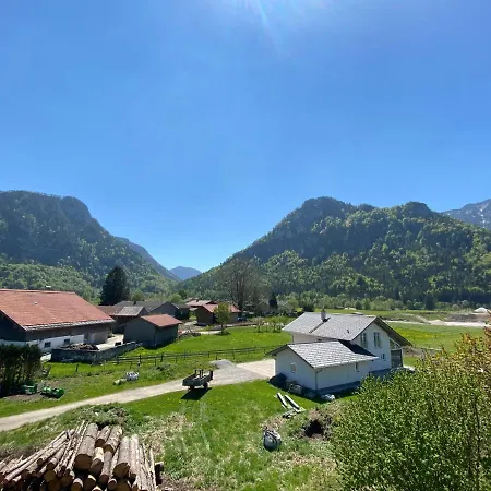 Alpinhotel Inzeller فندق 3*